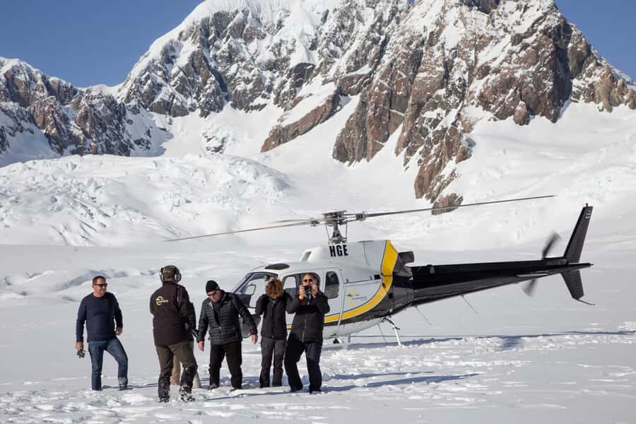 Franz Josef: Twin Fox & Franz Josef Glaciers Helicopter Trip - From Alpine Adventure Centre to the Icefall: The Flow of Your Experience