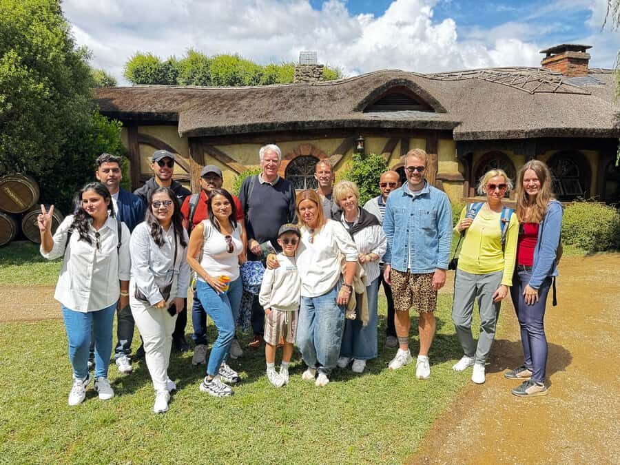 From: Auckland: Rotorua via Hobbiton Tour One Way Tour - The road trip mood: Waikato scenery, quick stops, and photo breaks