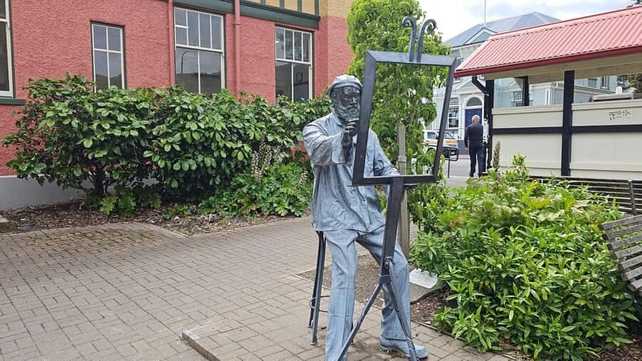 From Christchurch: Akaroa Day Tour with Optional Cruise - Key highlights worth planning around