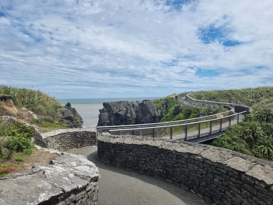 From Greymouth: Punakaiki Blowholes & Pancake Rocks Tour - The Cafe Break: A Quick Reset Without Overthinking Food