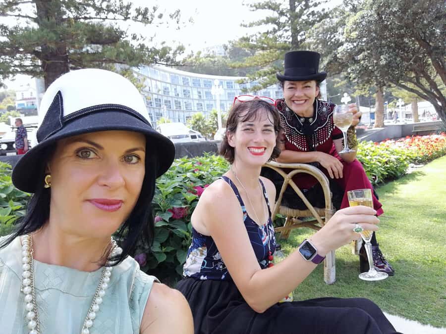 From Napier: Hawke's Bay Small Group Wine Capita Tour - Hawke’s Bay and Gimblett Gravels: what makes this wine tour worth your time