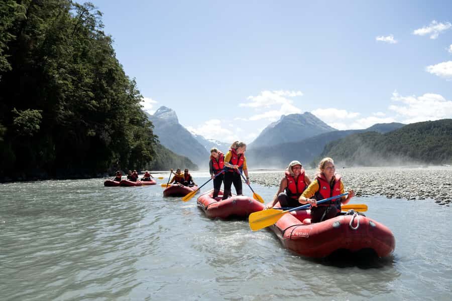 From Queenstown: Dart River Canoe & Jet Boat Day Trip - Queenstown to Glenorchy: the scenic lead-in you shouldn’t rush
