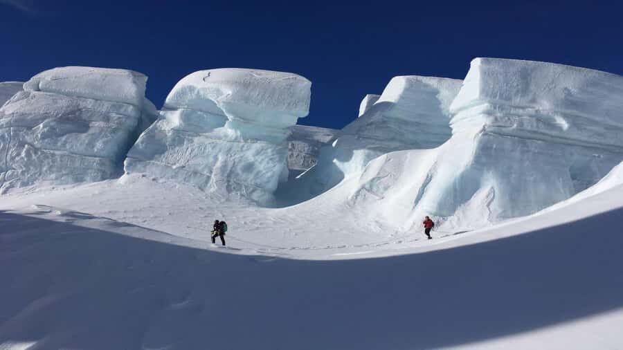 From Queenstown: Mount Cook Heli-Hike and Bus Tour Combo - What to Bring (and How to Dress for Fast Weather Changes)