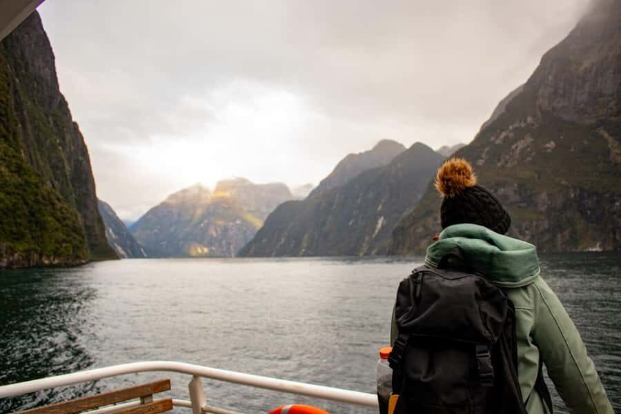 From Te Anau: Milford Sound Small-Group Tour Including Lunch - Lake Gunn and Pop’s View Lookout: short stops with real payoff