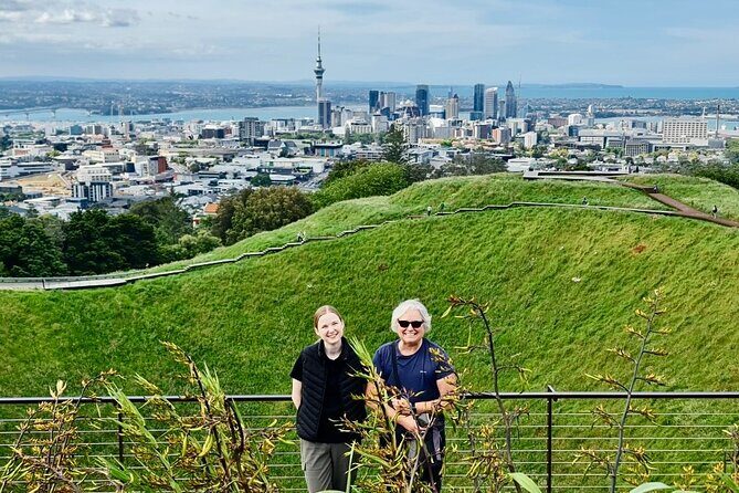 Full-Day Auckland Discovery - Cornwall Park and One Tree Hill: nature minutes inside the city