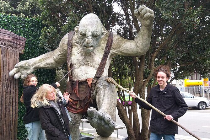 Full Day Lord of the Rings Tour - The River Anduin moment: Hutt River and the Isengard connection