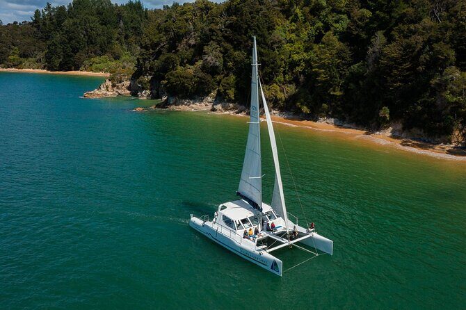 Full-Day Sailing Adventure in the Abel Tasman National Park - Crew style on Abel Tasman Sailing Adventures: short stories and real help