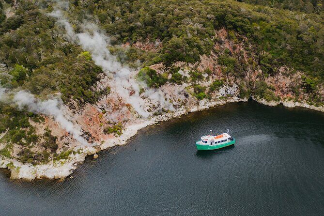 Full Waimangu Experience - Walk & Cruise - Free shuttle inside the geothermal valley: walk more, or save your legs