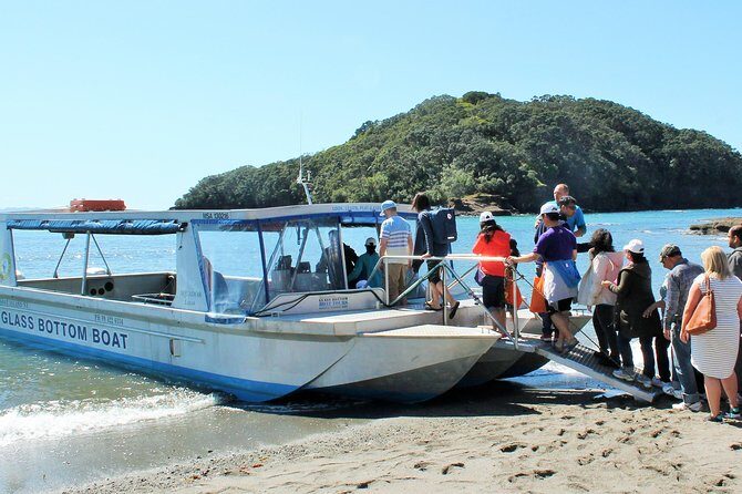 Glass Bottom Boat Tour - Group size and how it affects your view