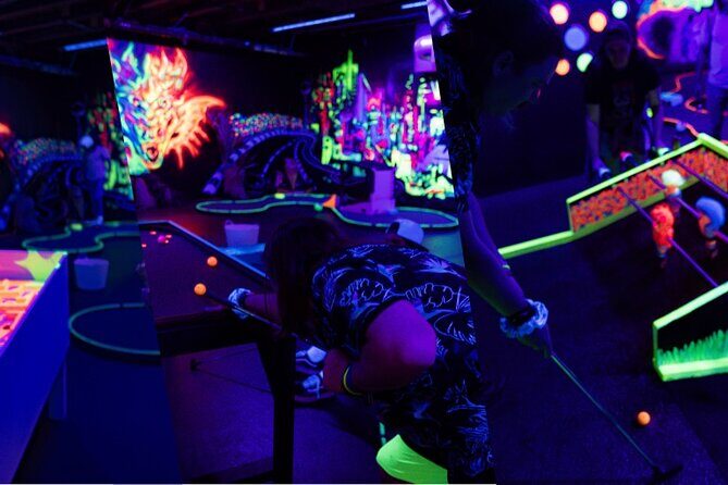Glow in the Dark Mini Golf in Queenstown - Price in Queenstown: is $18.62 per person good value?
