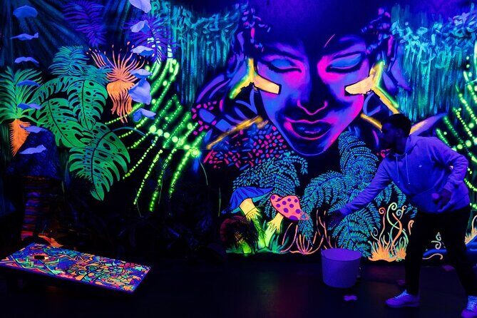 Glow in the Dark Mini Golf in Queenstown - Beyond mini golf: the 8 interactive mini-games (including Frisbee Golf and Pool)