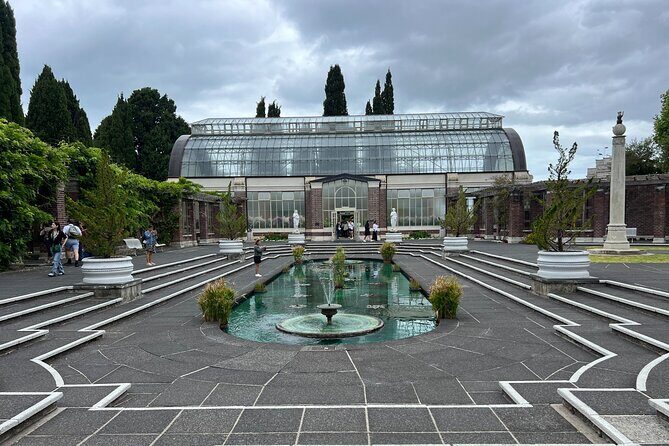 Half-Day Tour: AUCKLAND CITY Highlights with Hotel Pickup - Mount Eden: the 360-degree viewpoint you’ll remember most