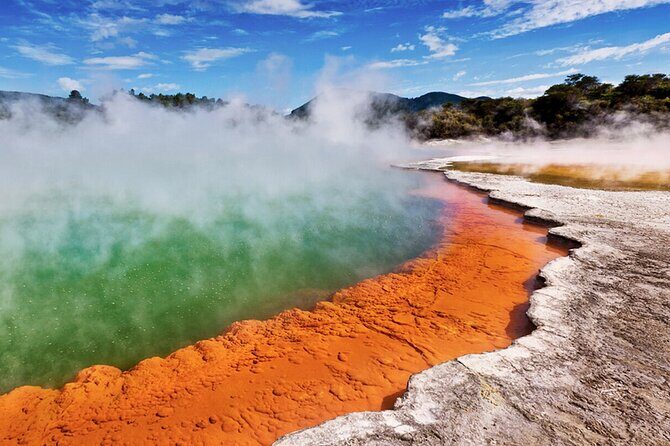 Half-Day Tour - Ex Rotorua: WAI-O-TAPU Thermal Wonderland - Rotorua iSite pickup and the 4-hour game plan