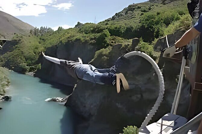 Hanmer Springs Pool Day Tour From Christchurch - Hot Pools Plus Wine Country: The Real Appeal of This Christchurch Day