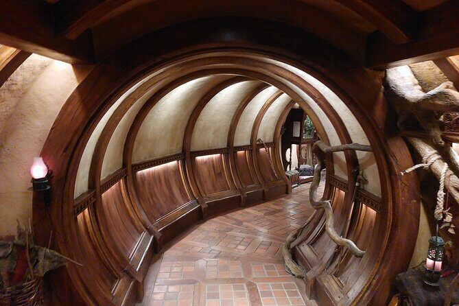 Hobbiton Afternoon Tour in Luxury Minibus from Auckland - Small-Group Service: Why Max 15 Changes the Quality