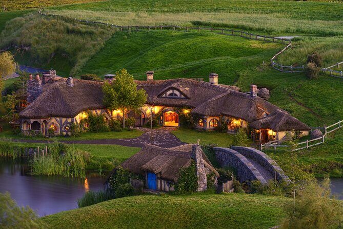Hobbiton Movie Set Guided Day Tour with Lunch from Auckland - Why this Hobbiton day tour makes sense from Auckland