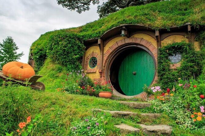 Hobbiton Movie Set Guided Tour small group from Auckland - Hobbiton Movie Set entry: you join their on-site group for the main visit