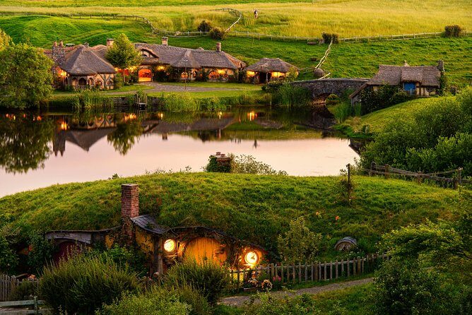Hobbiton Movie Set Small Group Day Tour from Auckland - Green Dragon Inn drink: a small detail that changes the mood
