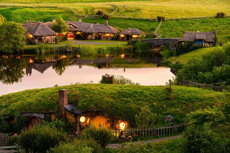 Hobbiton Movie Set & Te Puia Geothermal Valley Private Tour - Who This Tour Suits Best (and Who Might Feel Rushed)