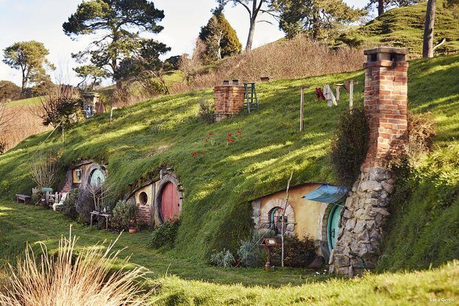 Hobbiton Movie Set tour & Glowworm Cave day tour - A long day that actually stays interesting