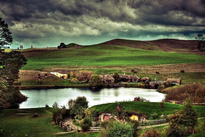 Hobbiton Movie Set tour & Glowworm Cave day tour - Coming back to Auckland: plan for end-of-day fatigue