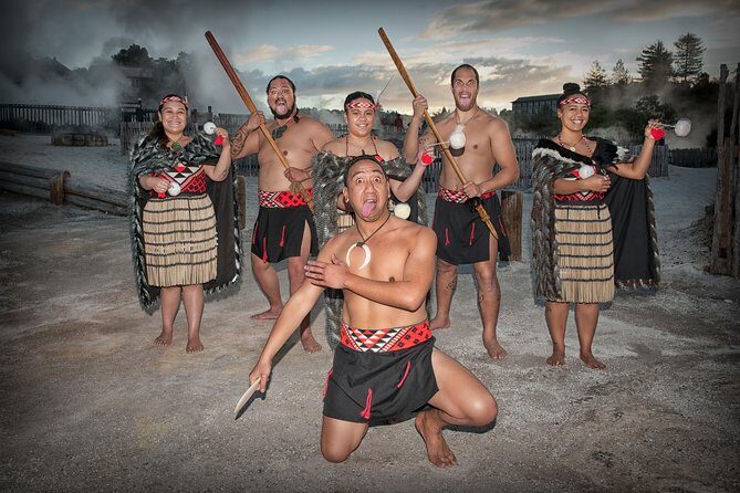 Hobbiton & Rotorua Living Māori Village Private Tour Ex-Auckland - A long day that actually feels organized (Auckland pickup to Rotorua)