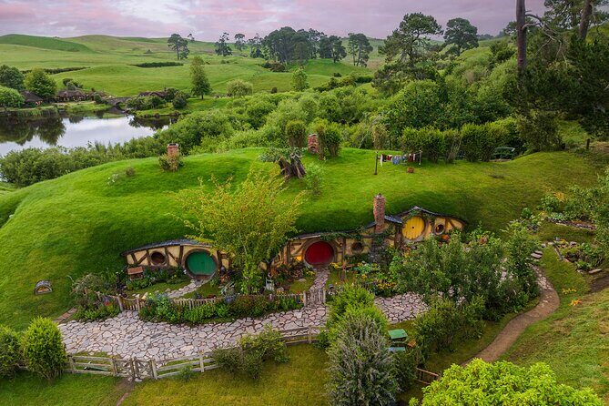 Hobbiton & Rotorua Māori Village with Lunch from Auckland - Key things that make this tour worth your time