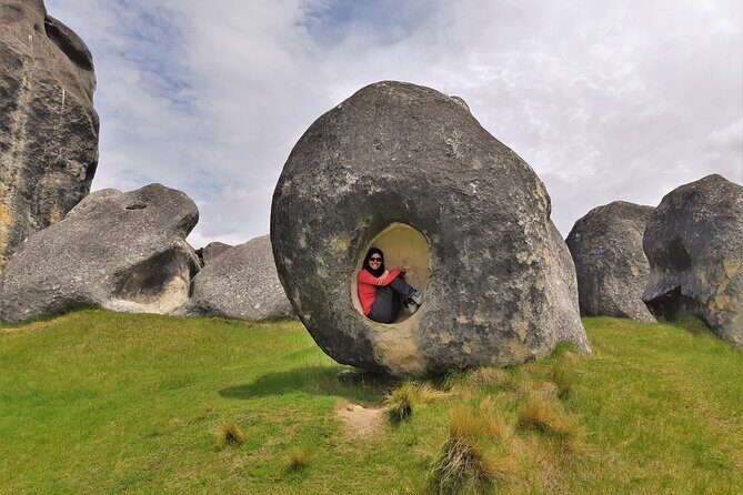 Inland Canterbury & Castle Hill Tour (Lyttelton Shore Excursion) - Two hours in the rocks: picnic lunch, guide-led wandering, and bouldering options