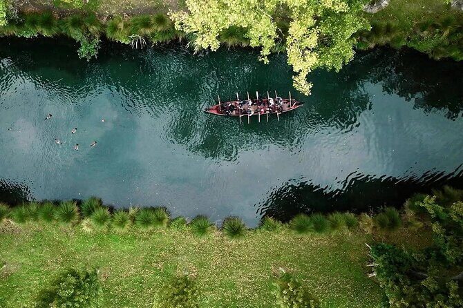 Ko Tane Waka Paddling Experience on the Avon River - Otakaro River Stories, Ngāi Tahu Connections, and Waiata Along the Way
