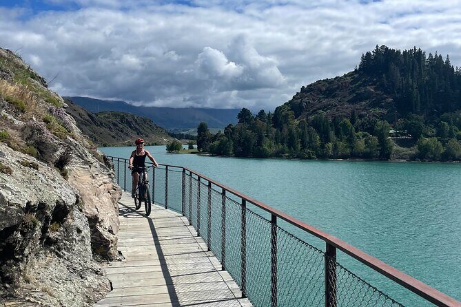 Lake Dunstan Cycleway Bike Rental And Return Shuttle - Stop Smart: Carrick Winery, Burger & Coffee Afloat, and Clyde Celebrations