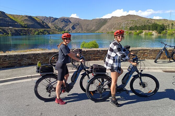 Lake Dunstan Cycleway Bike Rental With Return Luxury Shuttle - The trail ride itself: 42 km on Grade 1–3 compacted gravel from Cromwell to Clyde