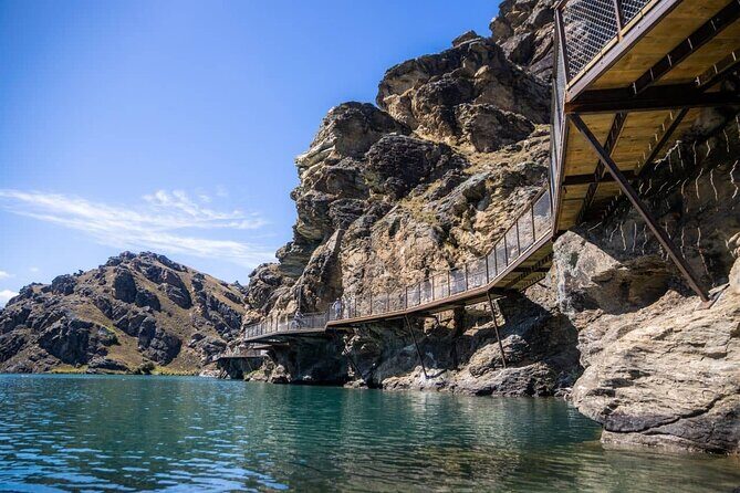 Lake Dunstan Discovery Day Tour by eBike with Shuttle - Riding the Lake Dunstan Trail: What You’ll Pass and Why It Counts