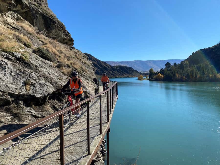 Lake Dunstan Trail eBike Adventure (inc Shuttle) - Getting set up in Cromwell: bike fit matters more than you think