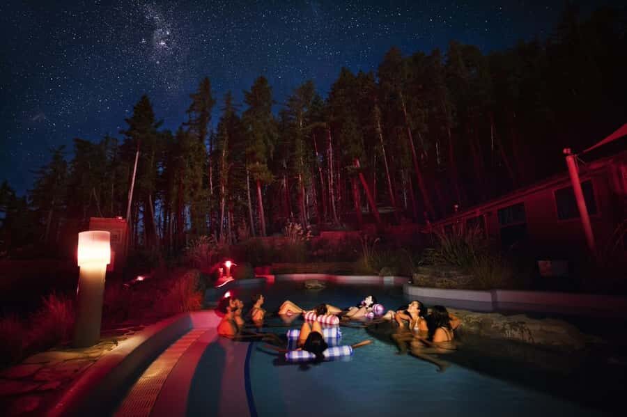 Lake Tekapo: 1.5-Hour Hot Pools & Stargazing Experience - Who should book this Lake Tekapo hot pools and stargazing night