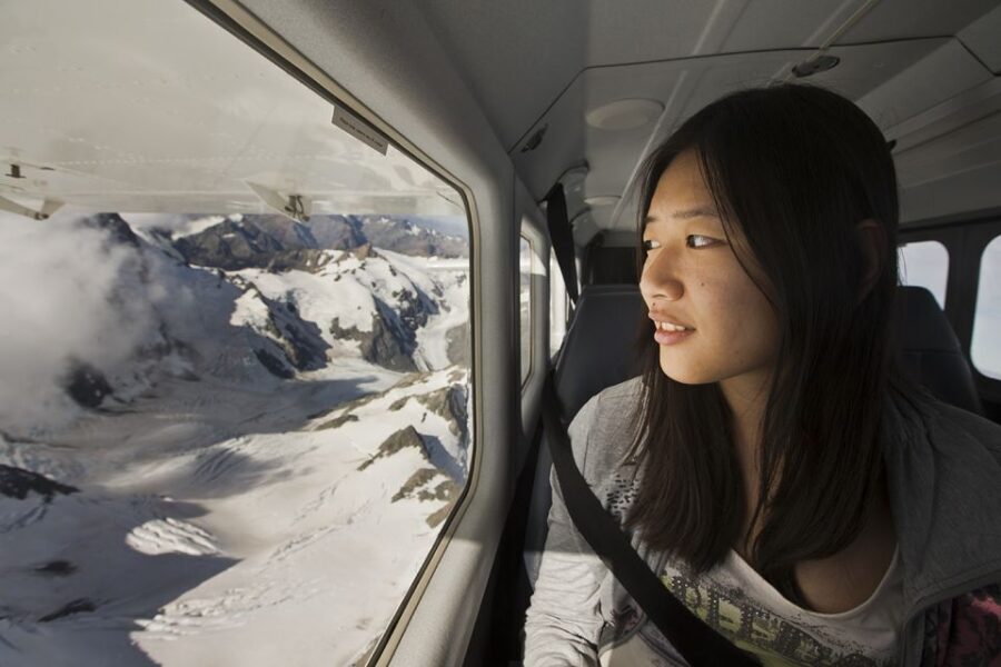 Lake Tekapo: 50-Minute Mount Cook and Beyond Scenic Flight - The guides and pilots: what the commentary adds to the views