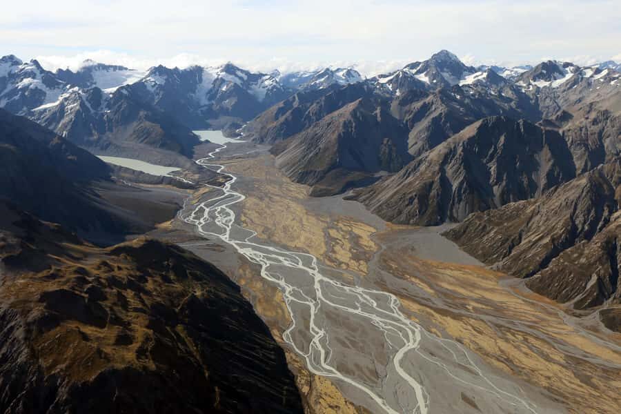 Lake Tekapo: 50-Minute Mount Cook and Beyond Scenic Flight - Should you book the Lake Tekapo Mount Cook and Beyond scenic flight?