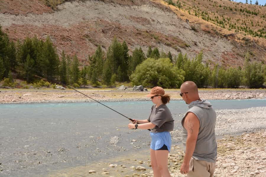 Lake Tekapo Fishing Tour - How the 2-hour flow works: shuttle, equipment, license, and spot changes