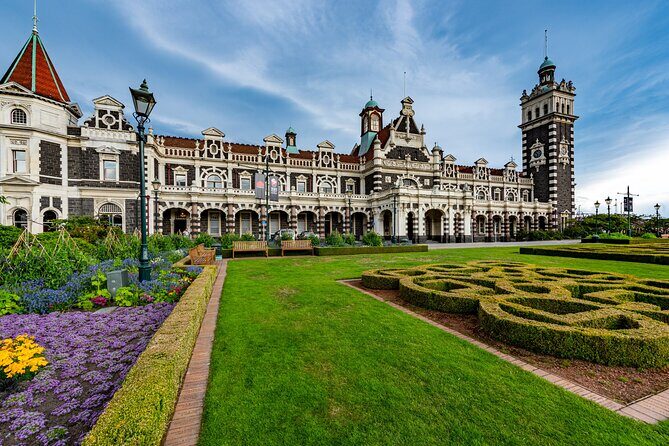 Larnach Castle & Dunedin City Highlights Tour (Shore Excursion) - Railways, Otago Clocktower, and Signal Hill quick hits