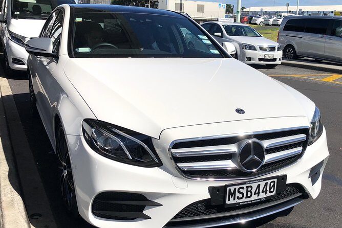 Luxury Airport transfers in Auckland - Price and Value for a One-Way Private Ride