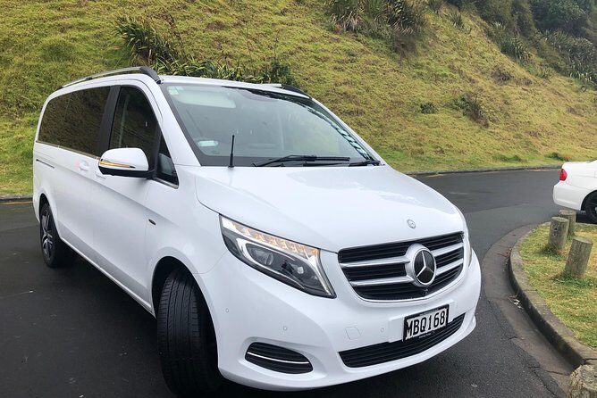 Luxury Airport transfers in Auckland - The Luxury Comfort You’ll Feel in the First Hour