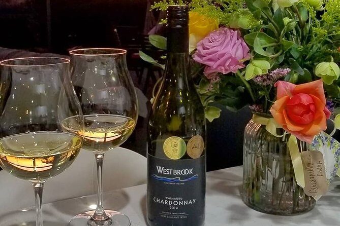 Luxury Private Auckland Wine & Beach Tour with Lunch - Starting in Auckland CBD at 10:30, with WiFi and water to settle in