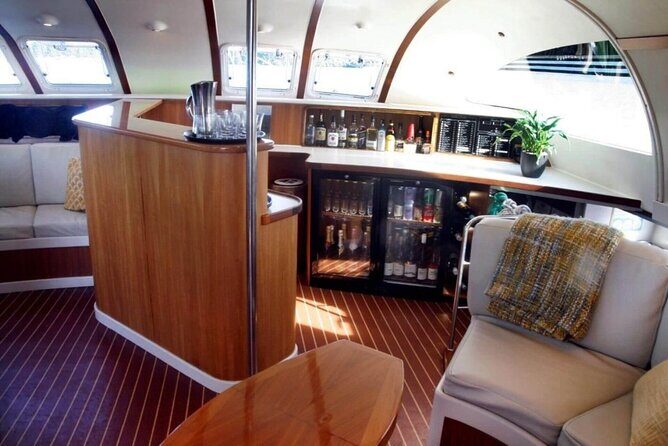 Luxury Sailing - Māori Rock Carvings - Taupo Sailing Adventures - Making It Work: Timing, Check-in, and Weather Realities