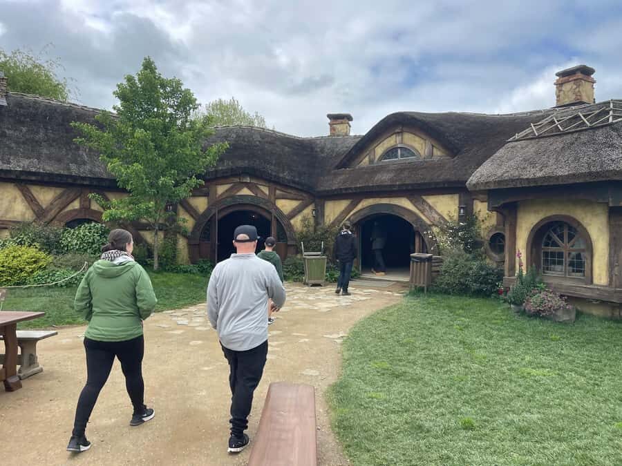 Magical Hobbiton & Waitomo Caves Small Group from Auckland - Green Dragon Inn: a practical break and a Middle-earth moment