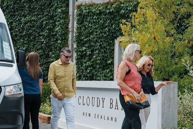 Marlborough Afternoon Wine Tour with Tastings - Group size: why a smaller van changes the tasting experience