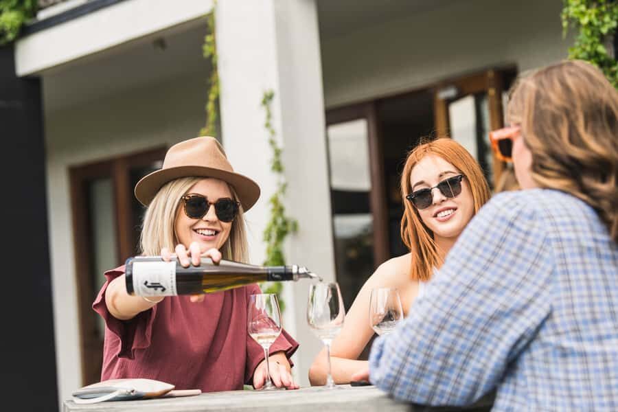 Marlborough: Wineries Visit with Tastings and 2-Course Lunch - Practical tips to enjoy the tastings more (and regret fewer choices)