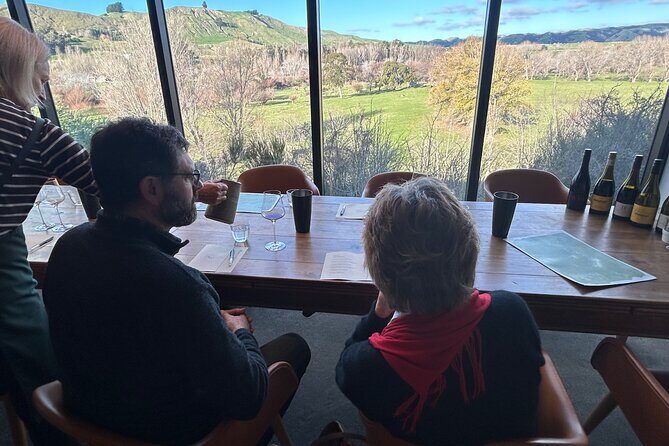 Martinborough Private Food and Wine Tour in Tesla SUV - The Runholder: 2-course lunch and a wine tasting tray