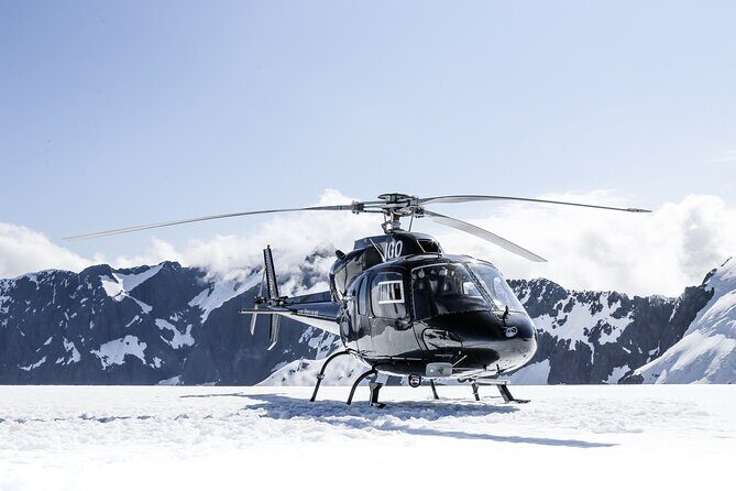 Milford and Fiordland Highlights Tour by Helicopter from Queenstown - Milford Sound from above: waterfalls and rainforests in one sweep