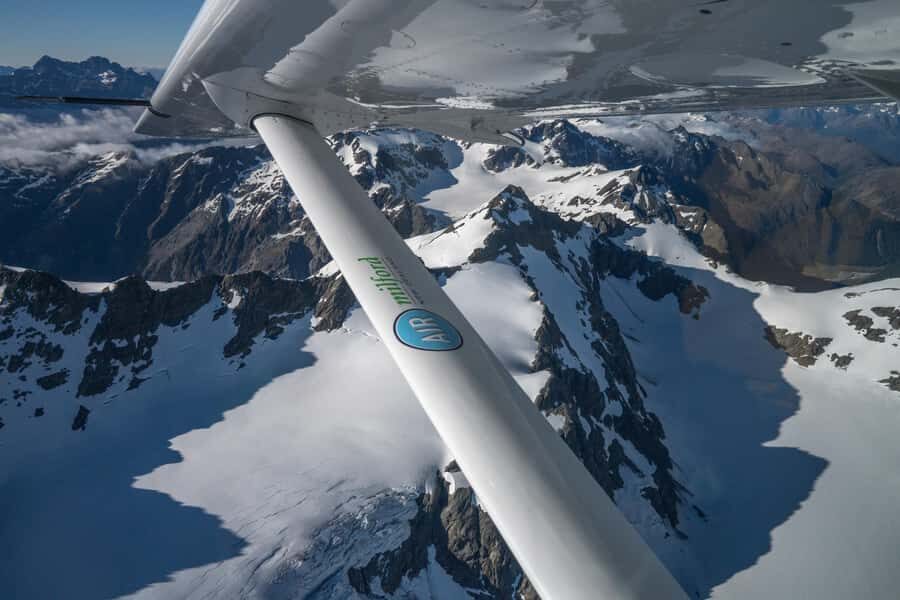 Milford Sound & Big 5 Glaciers Scenic Flight from Queenstown - Price and value: $280 for a one-hour view of the Southern Alps