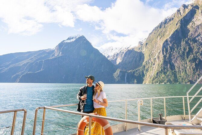 Milford Sound Cruise from Queenstown or Te Anau - How a Milford Sound day trip works from Queenstown or Te Anau