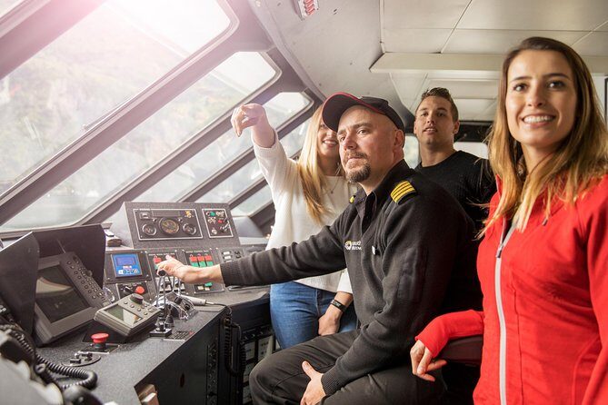 Milford Sound Cruise: Stunning Views & Optional Picnic or Buffet - Lunch upgrade: picnic vs. buffet, and how to get the value you paid for